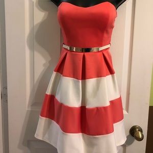 Short salmon pink & white dress